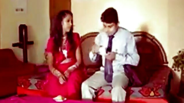 आदमी हिंदी में फुल सेक्सी फिल्म बेडरूम में एशियाई प्रेमिका fucks