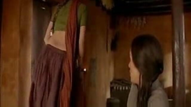 सोफे पर सेक्सी हिंदी मूवी फिल्म वीडियो चूत