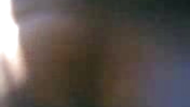 गलफुला गोरा फुल हद में सेक्सी मूवी खुशी से एक blowjob दिया