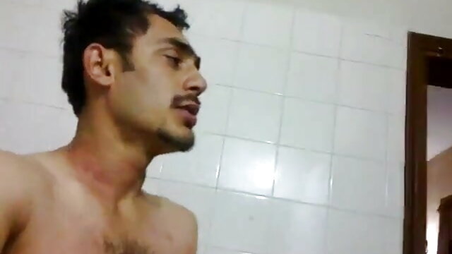 नाजुक गोरा कैमरे पर मुर्गा हस्तमैथुन करता सेक्सी हिंदी वीडियो मूवी है