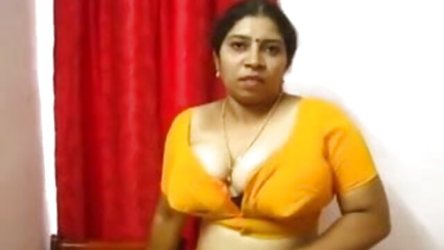 एक खूबसूरत औरत की चुदाई की सेक्सी में हिंदी मूवी