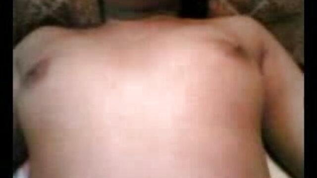 एक ऊदबिलाव पर नीग्रो डॉगी स्टाइल गधा में एक युवा सुडौल पाउंड सेक्सी फुल मूवी वीडियो
