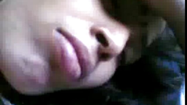 सुडौल गोरा अपने प्रेमी के लंड पर ऊँचा हो सेक्सी वीडियो फुल फिल्म जाता है