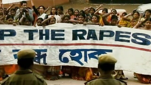 लिविंग रूम में दो हिंदी मूवी सेक्सी हिंदी मूवी सेक्सी समलैंगिकों फिस्टिंग गधा